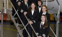 3-easyJet Easyjet se ha propuesto incrementar el número de mujeres en los departamentos dominados por hombres en la aerolínea.