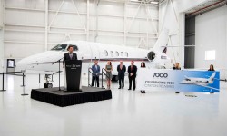 7000 Cessna Citation Ceremonia de entrega a Netjets de su primer Citation Latitude.