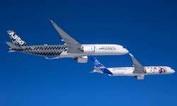 A350_002_004_02 Airbus empleará cinco A350 en el programa de certificación del modelo. Cuatro de ellos ya están en vuelo.