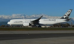 A350_SCL El nuevo A350 XWB durante su parada en Santiago de Chile