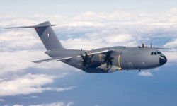 A400M_Francia Cinco horas y 42 minutos ha durado el primer vuelo del A400M para Francia