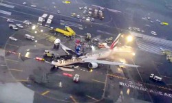 A6-AMW Dubai Estado final del Boeing 777 de Emirates tras el accidente e incendio.