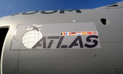 El A400M Grizzly en inglés de la Royal Air Force Ahora sí pronunciación A400M Atlas