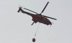 AS532_UME La Unidad Militar de Emergencias hará una demostración de descarga de agua en extinción de incendios con uno de sus Eurocopter AS532.