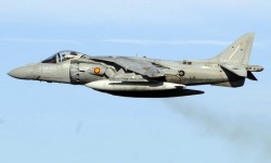 AV-8B_Armada-01 La Armada española seguirá operando el Harrier al menos otros diez años ante la falta de presupuesto para comprar el F-35.