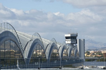 Más de 20 millones de pasajeros pasaron por los aeropuertos de Aena en mayo