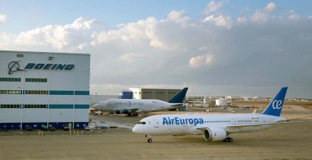 Air Europa cuenta ya con ocho B-787-8, tiene que recibir 14 B-787-9 desde 2018.