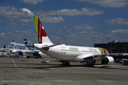 El A330 en las instalaciones de Airbus en Toulouse poco antes de embarcar hacia Lisboa.