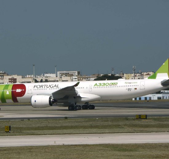 El A330-900 de TAP en el aeropuerto de Lisboa poco antes de ser preparado para el vuelo a Rio de Janeiro.