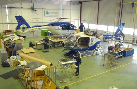 Hangar de mantenimiento de helicópteros de Airbus Helicopters en Albacete.