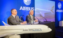 Airbus_GMF-2013_press_conf_close_up