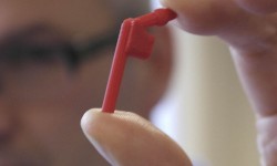 BAE Systems logra certificar por EASA una pieza realiada en una impresora 3D La pieza fabricada por tecnología 3D y certificada por EASA tiene un coste un 60 por ciento inferior a la pieza original.