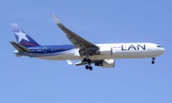 Boeing 767 LAN