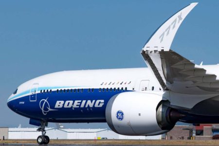 El B-777X le cuesta a Boeing 2.500 millones de dólares por sus retrasos.
