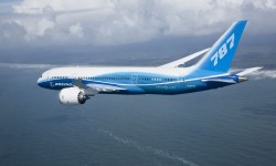 Boeing 787_001 IAG llega a un acuerdo con Boeing para convertir 18 opciones de B-787 en epdidos en firme para British Airways y "puede" que en el futuro para Iberia.