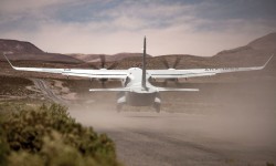 C295LATAM gira Despegue en una pista semipreparada del C295 durante su gira por Latinoamérica.