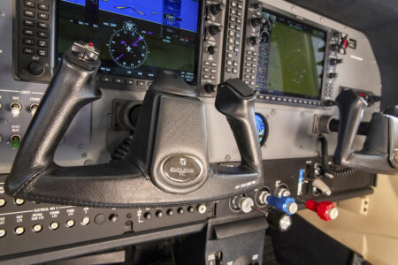 Panel de instrumentos del nuevo Cessna Turbo Skylane.
