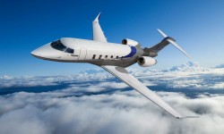 Challenger350_001 El nuevo avión ejecutivo Challenger 350 es una variante del Challenger 300.