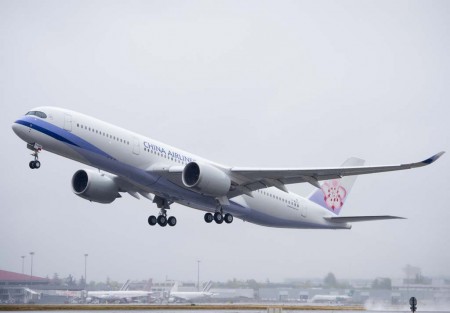 Primer vuelo del primer A350 para China Airlines. Según la OMC, este avión no existiría sin las ayudas ilegales europeas a Airbus.