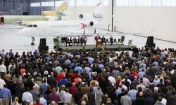 DASSAULT-Little Rock Inauguración del nuevo hangar para los Dassault Falcon 5X y Falcon 8X en Little Rock.