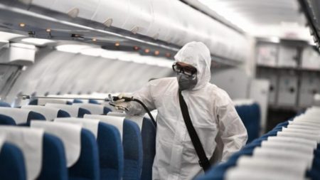 Desinfección de un avión