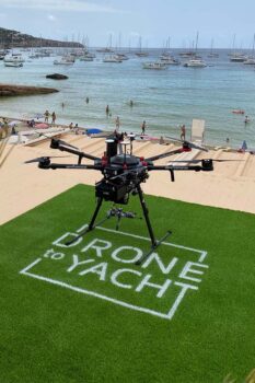 Superficie asignada en el restaurante Can Yucas para el despegue y aterrizaje de los drones.