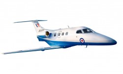 Embraer Phenom RAF Phenom 100 con colores militares británicos.