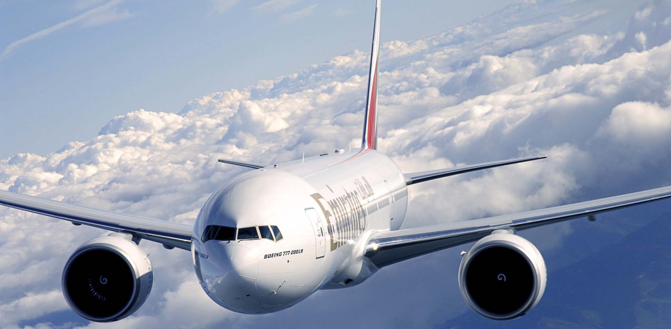 Emirates-777-200LR.jpg