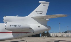 F-HESD Falcon 8X cola