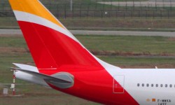 F-WWKA_IBE_04 El quinto A330 de Iberia es el primer avión de la aerolínea en lucir los nuevos colores.