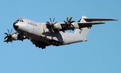 F-WWMZ_A400M El A400M F-WWMZ será el avión que estará presente en el salón de Le Bourget de este año.