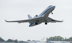 Falcon 8X despegue