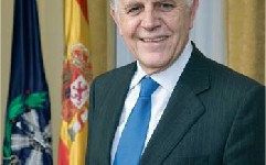 Felipe Navio Felipe Navío ha presentado su dimisión como Decano del COIAE