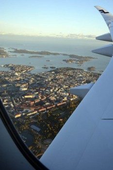 Sobrevolando Helsinki a 7.000 pies antes de aterrizar en el Airbus A350 de Finnair.