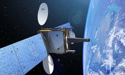 Hispasat30W1 Así será el Hispasat 30W 1, el primero de los tres nuevos satélites de Hispasat, una vez en órbita.