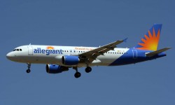 Iberia_Alliegant_EC-IEI