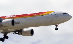 Iberia_social_01 Iberia ha decorado con "Hoy Social Flight" la parte delantera del A330 usado para el vuelo.