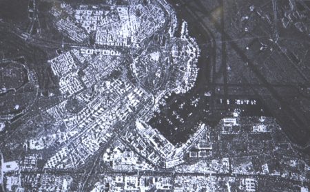 Detalle de la primera imagen procesada, en resolución media, tomada por el radar de observación del  satélite Paz, correspondiente a Madrid, con parte del aeropuerto Adolfo Suarez Madrid Barajas.