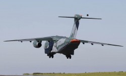 KC-390_despegue_01