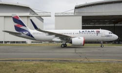 LATAM A320 LATAM se ha preparado para hacer frente al incremento de pasajeros en los aeropuertos de Río de Janeiro con motivo de las olimpiadas.