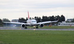 LCY aterrizaje Swiss CS100
