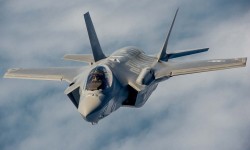 Lockheed Martin F-35A Boeing cree que los daneses han elevado los precios del F/A-18 y bajado los del F-35 en la evaluación para que el segundo saliese beneficiado.º