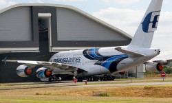 Malaysia_A380_011 El primer Airbus A380 de Malaysia Airlines ya luce toda su decoración