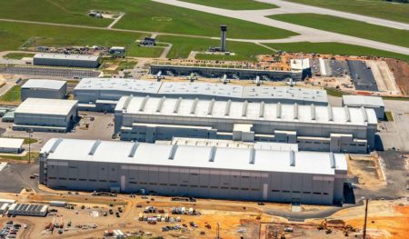 Airbus inauguró en el primer semestre de 2020 la nueva planta de montaje del A220 en Mobile (EE.UU.).