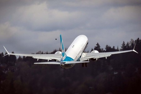Despegue de Renton del Boeing 737 MAX 9 en su vuelo inaugural.