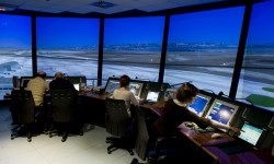 NAVS59108 APROCTA reclama a Enaire la contratación de 500 controladores de tránsito en tres años.