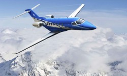 Pilatus_PC-24_01 El Pilatus PC-24 podrá configurarse tanto como avión de pasaje, como combi o de carga.
