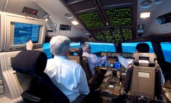 Pilotos Boeing Boeing presenta sus nuevas previsiones de empleo para pilotos y técnicos de mantenimiento de aeronaves que alcanzan los 1,2 millones de nuevos empleos en todo el mundo en 20 años