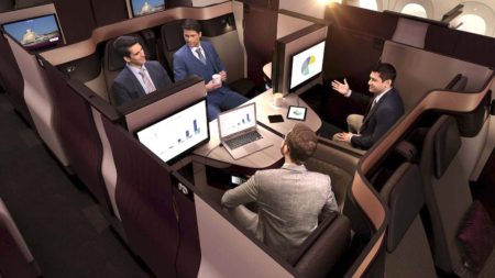 Qsuite de Qatar Airways. Los asientos adyacentes pueden configurarse como una cama doble.q