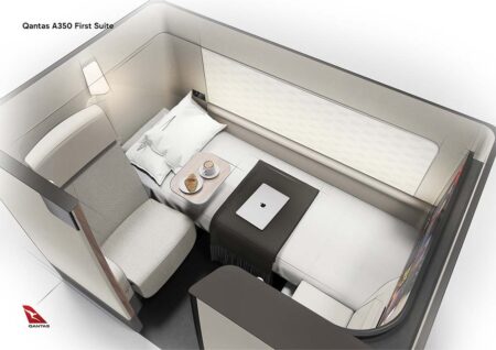 Suite de primera clase en los A350-1000 de Qantas.